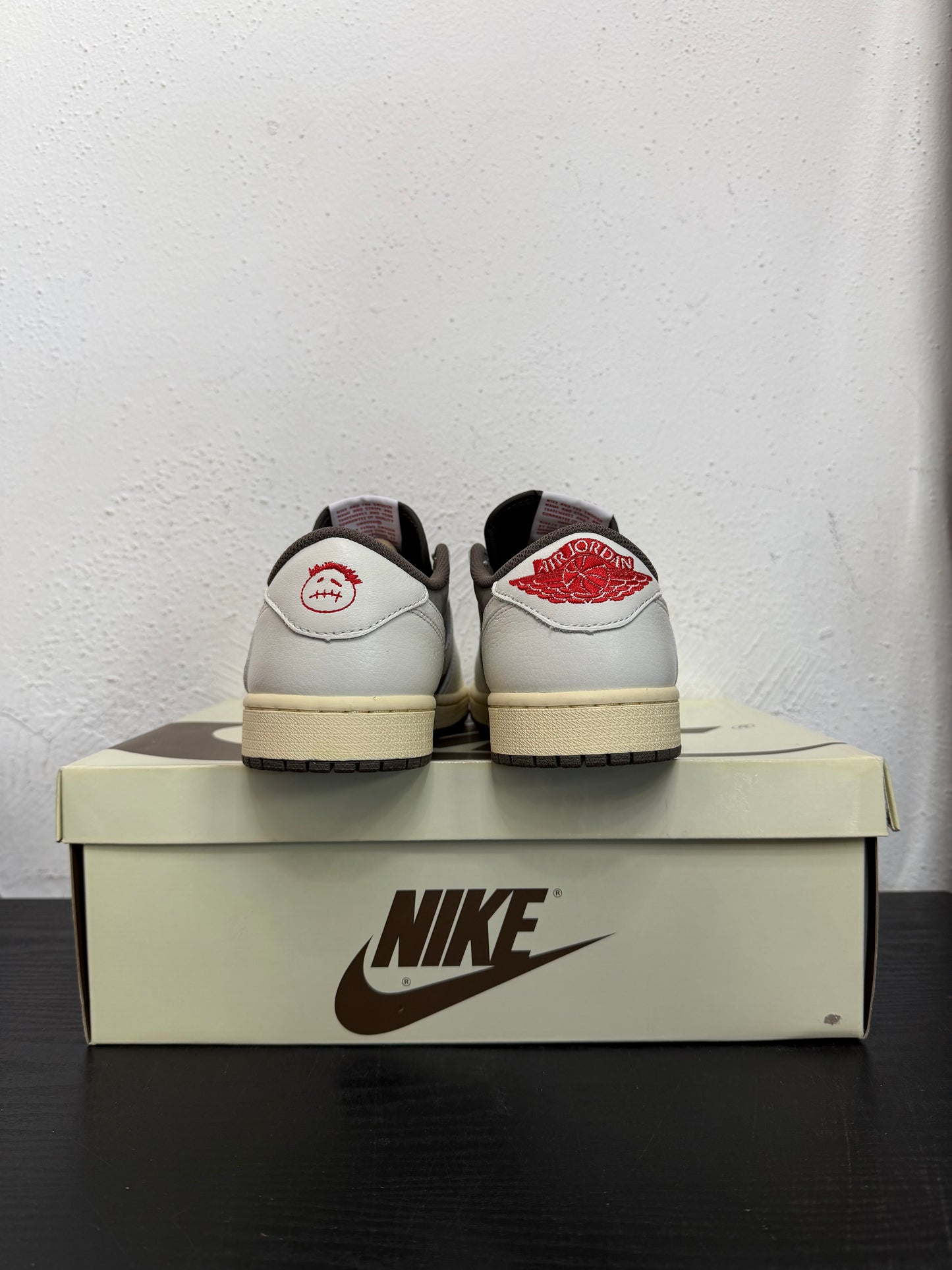 JORDAN 1 LOW TRAVIS SCOTT REVERSE MOCHA