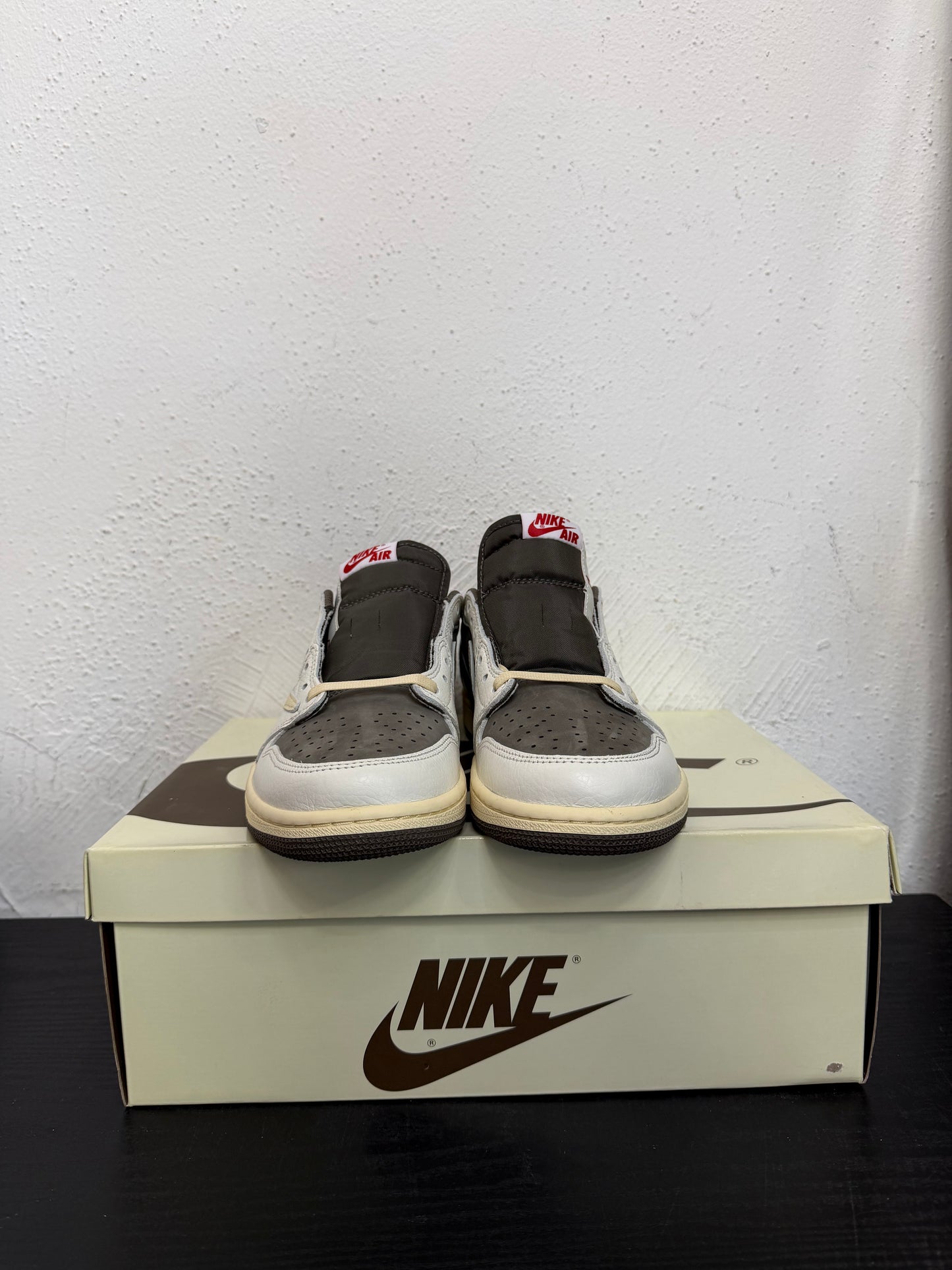 JORDAN 1 LOW TRAVIS SCOTT REVERSE MOCHA
