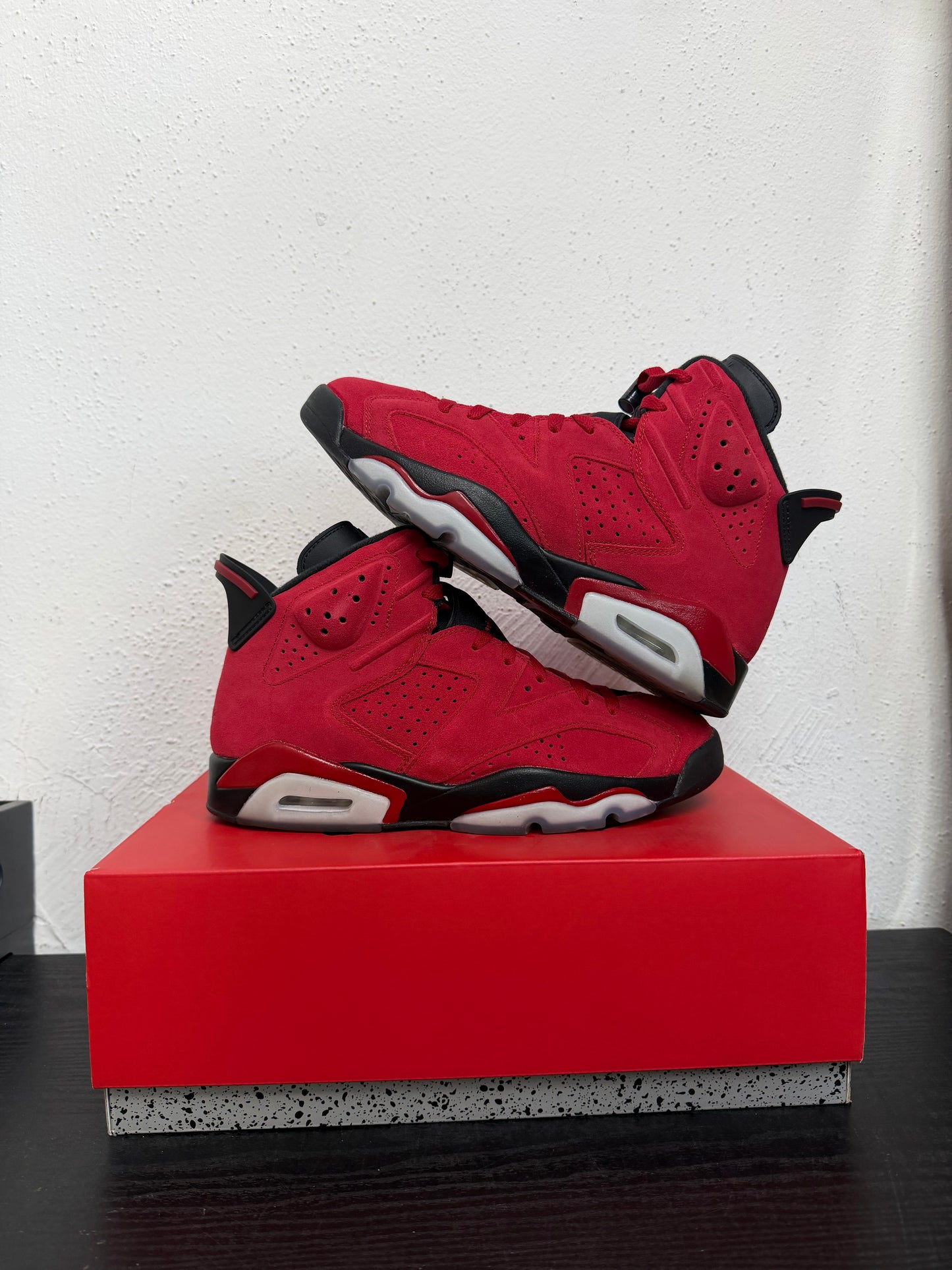 JORDAN 6 TORO BRAVO (USED)