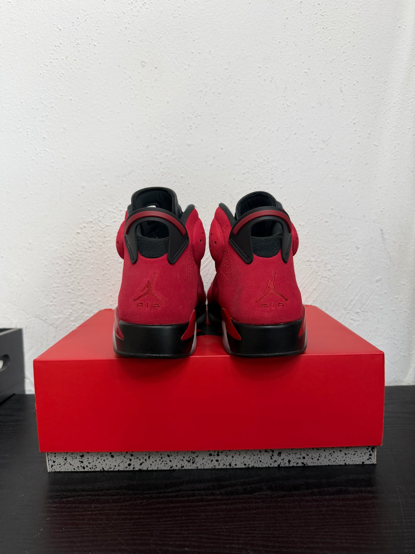 JORDAN 6 TORO BRAVO (USED)