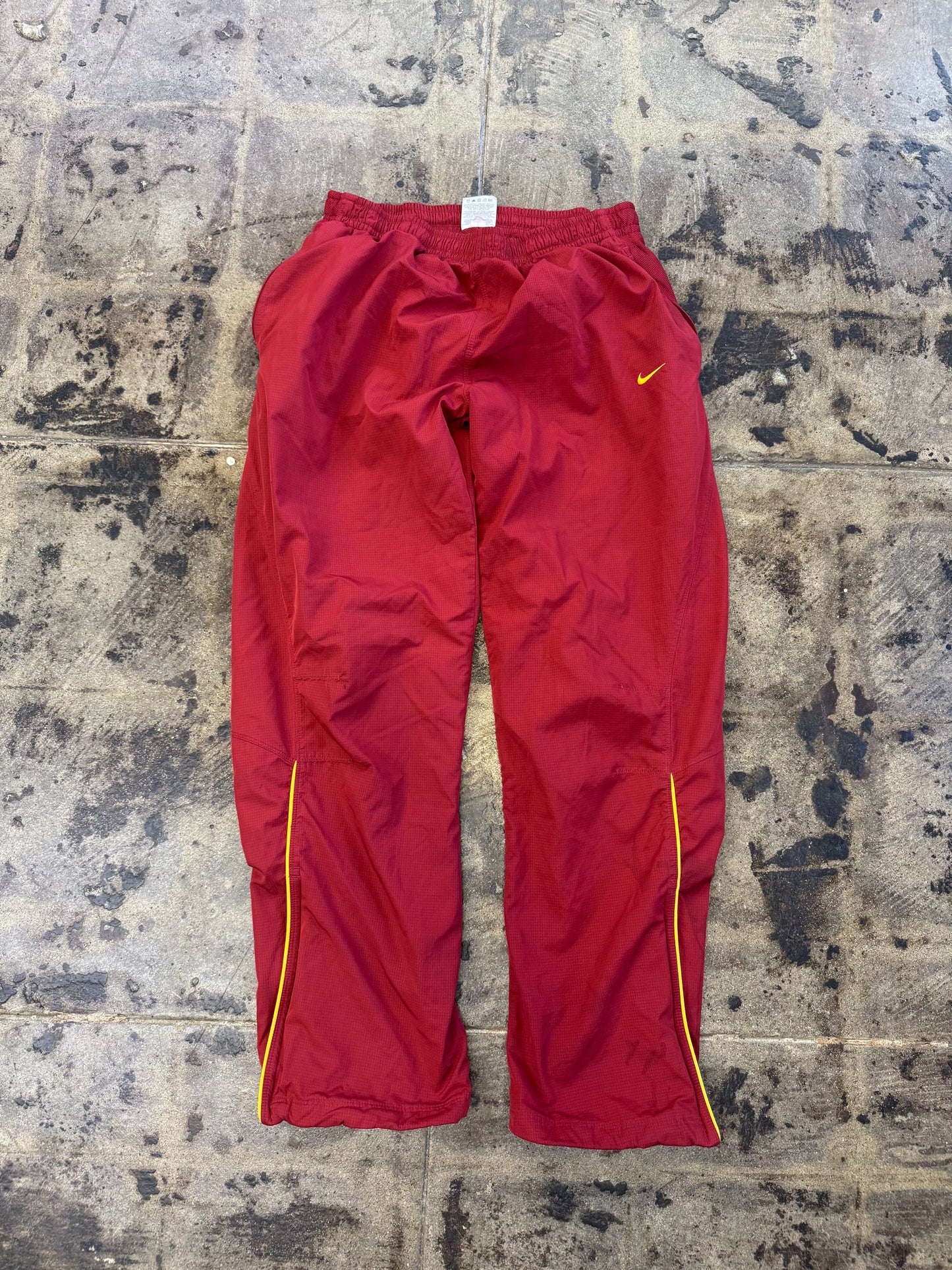NIKE RED ZIPPER SWEATS