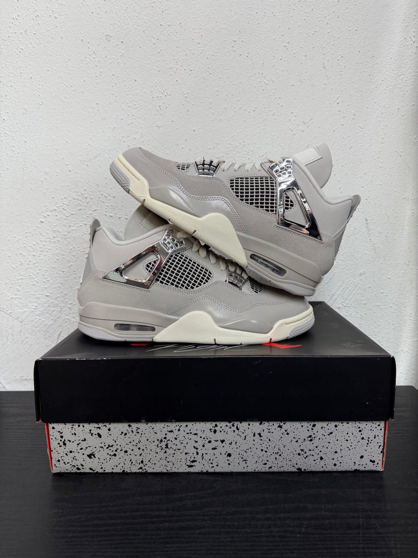 JORDAN 4 FROZEN MOMENT WMNS
