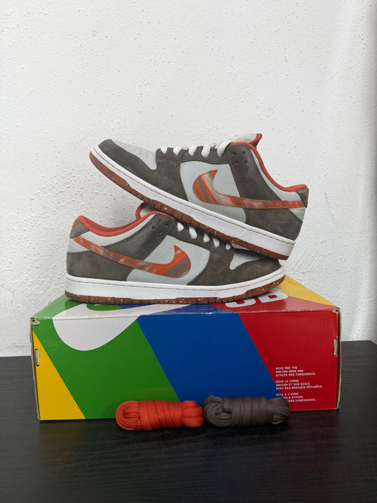 DUNK LOW SB CRUSHED D.C. (USED)
