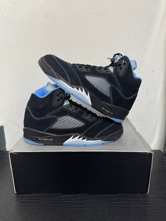 JORDAN 5 BLACK UNIVERSITY BLUE