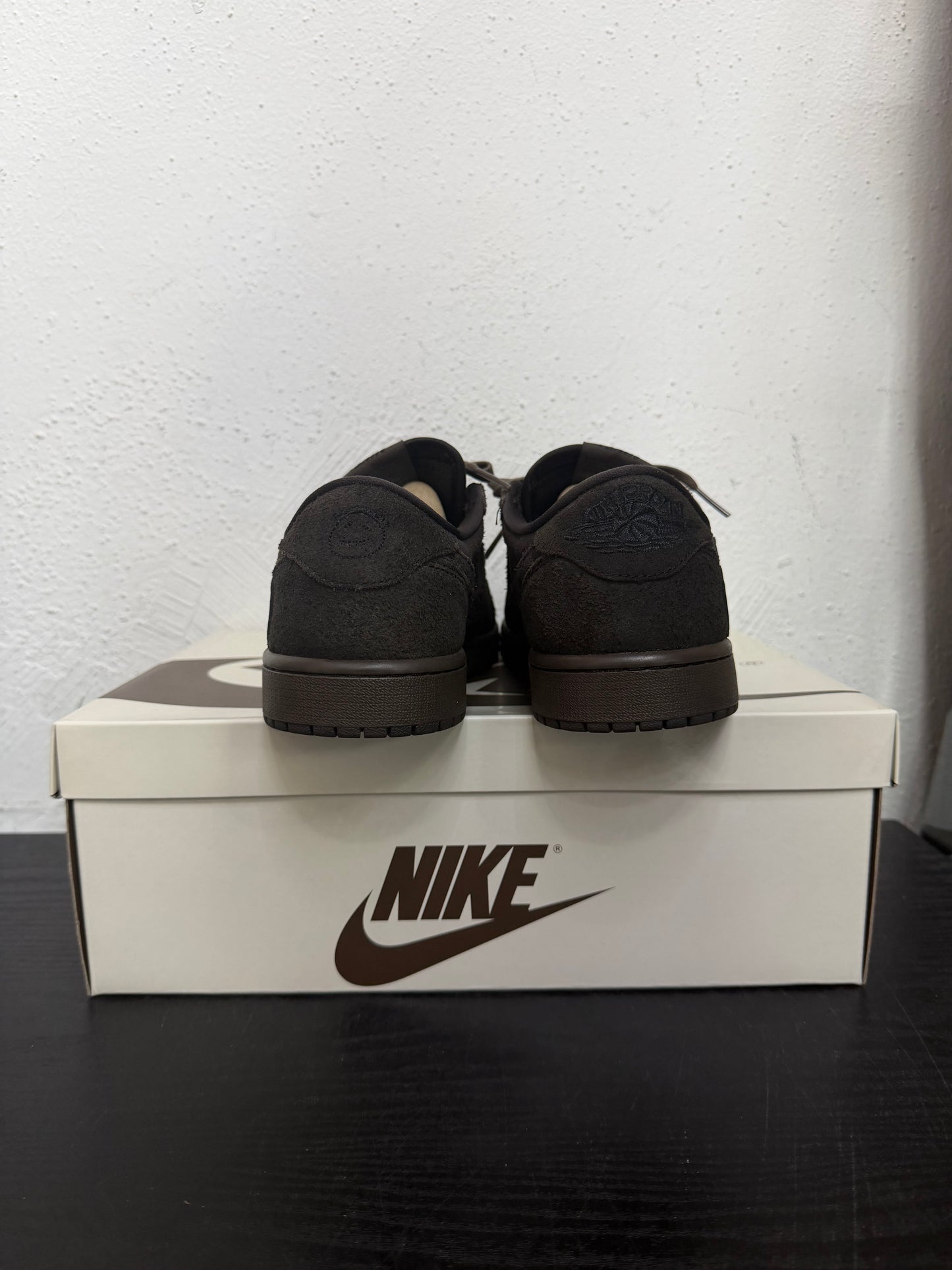 JORDAN 1 LOW TRAVIS SCOTT VELVET BROWN (USED)