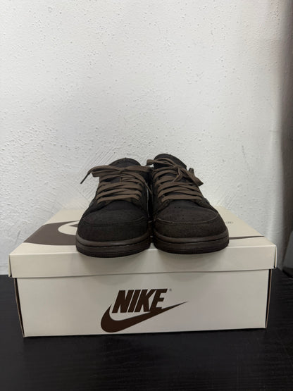 JORDAN 1 LOW TRAVIS SCOTT VELVET BROWN (USED)
