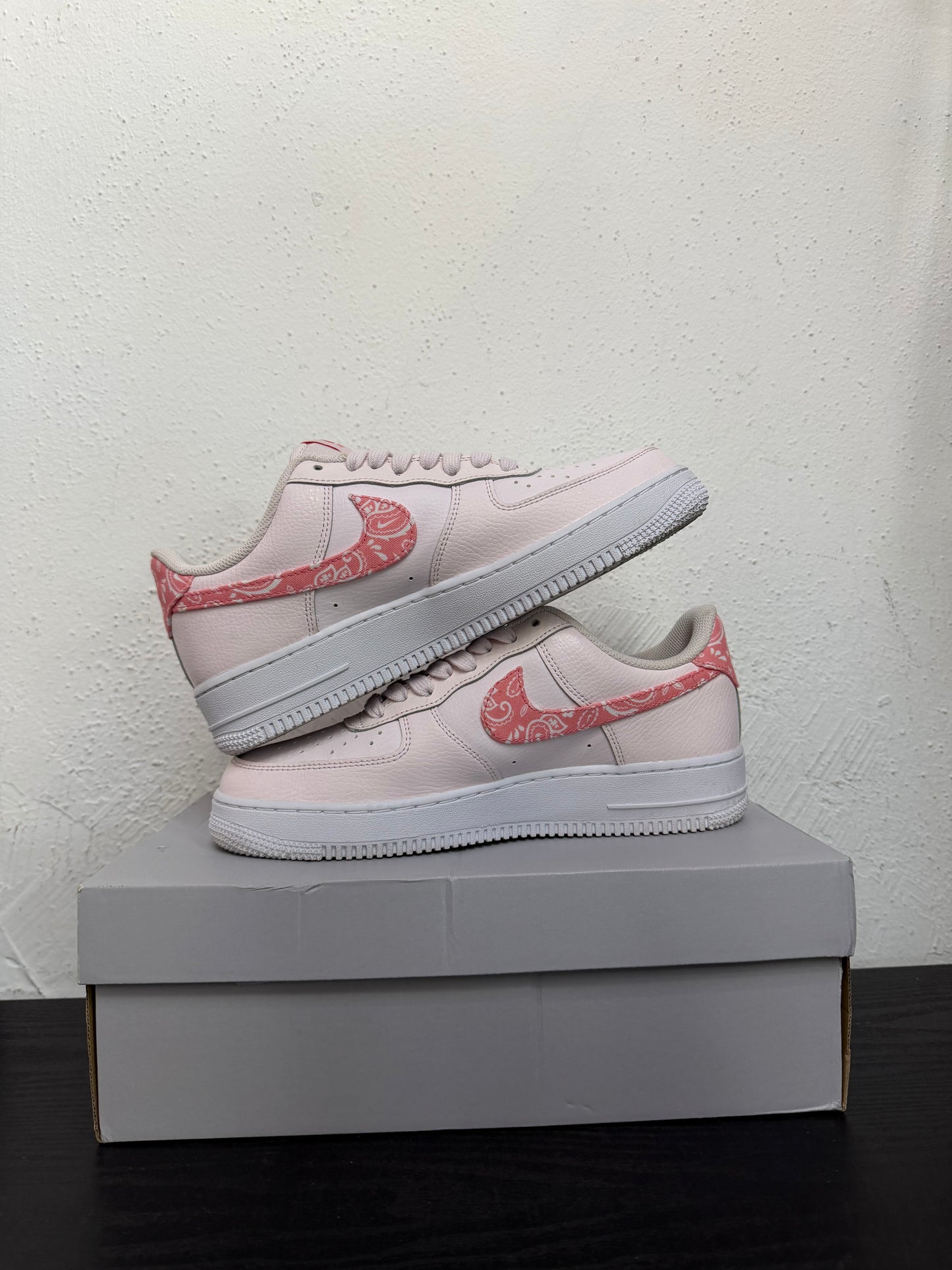 AIR FORCE 1 PAISLEY PINK PACK WMNS (USED)