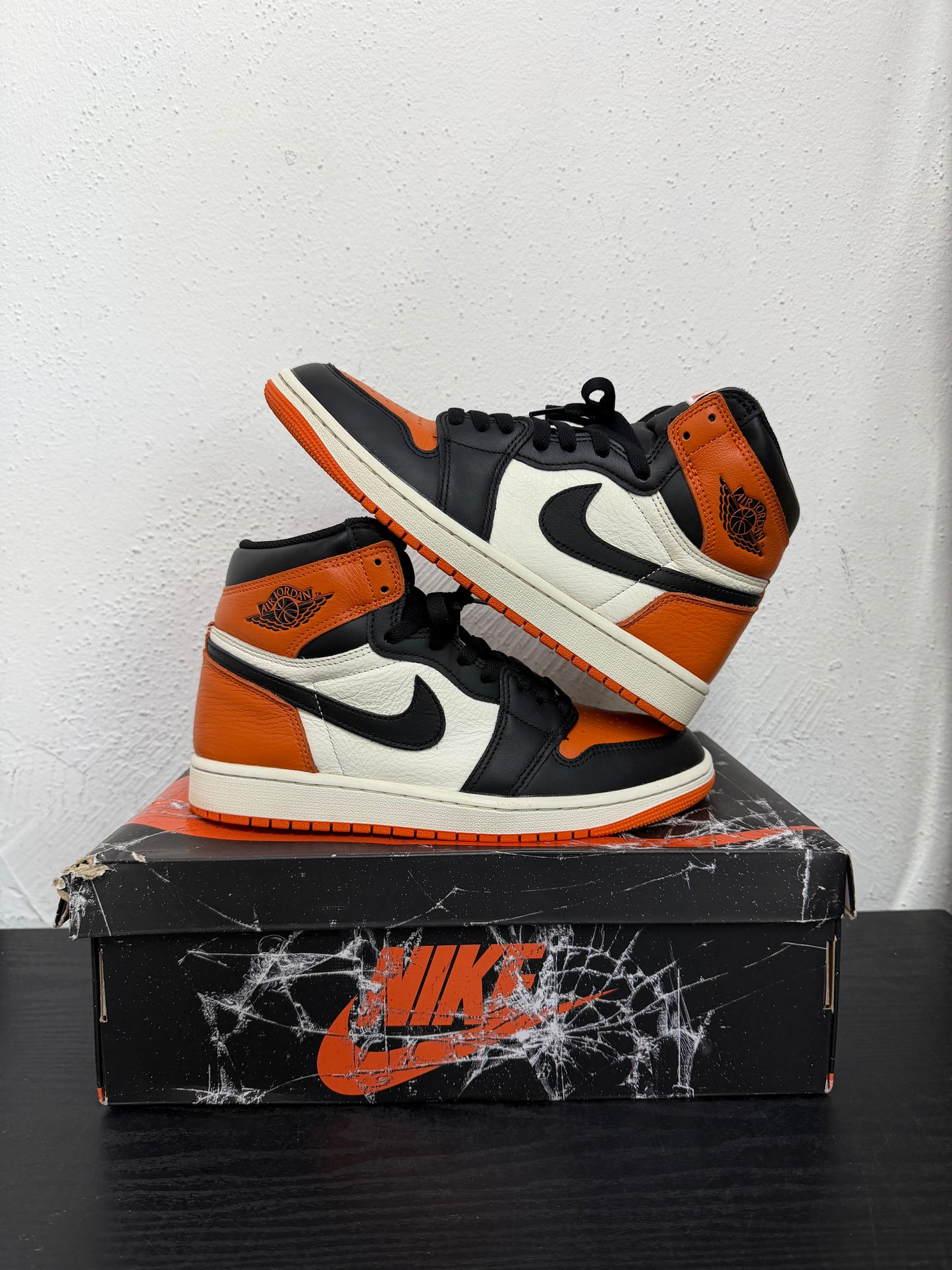 JORDAN 1 SHATTERED BACKBOARD (USED)