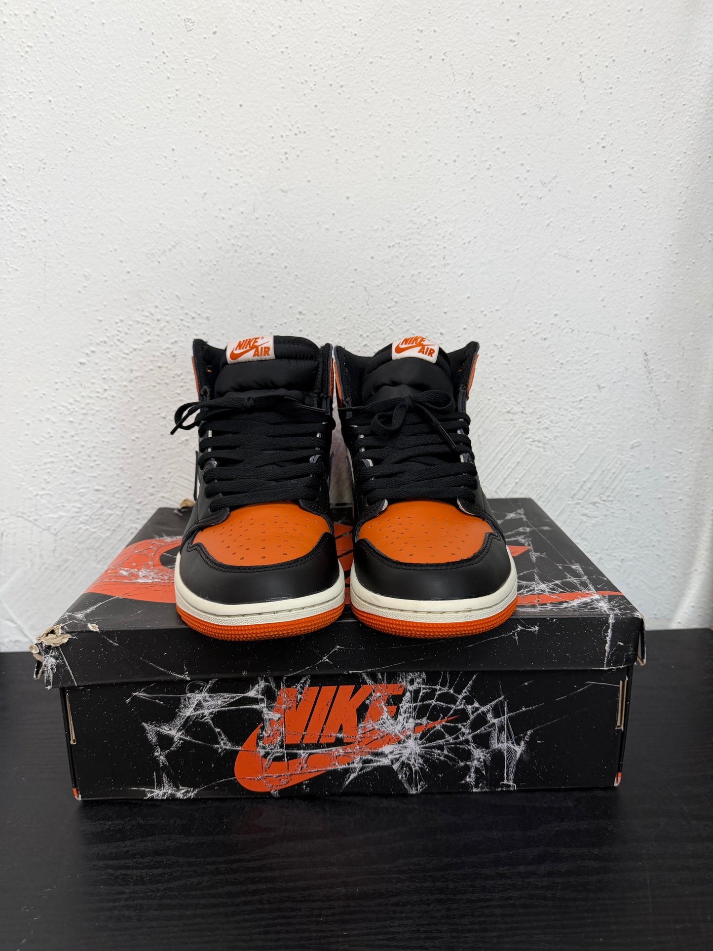 JORDAN 1 SHATTERED BACKBOARD (USED)
