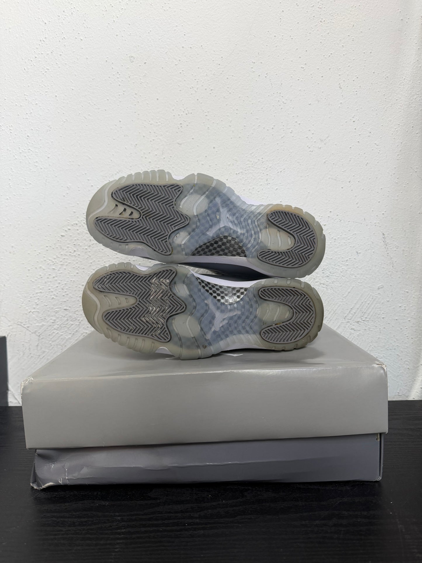 JORDAN 11 COOL GREY (USED)