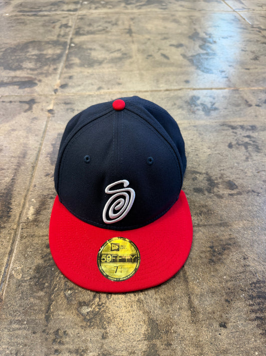 STUSSY NEW ERA CURLY S FITTED HAT