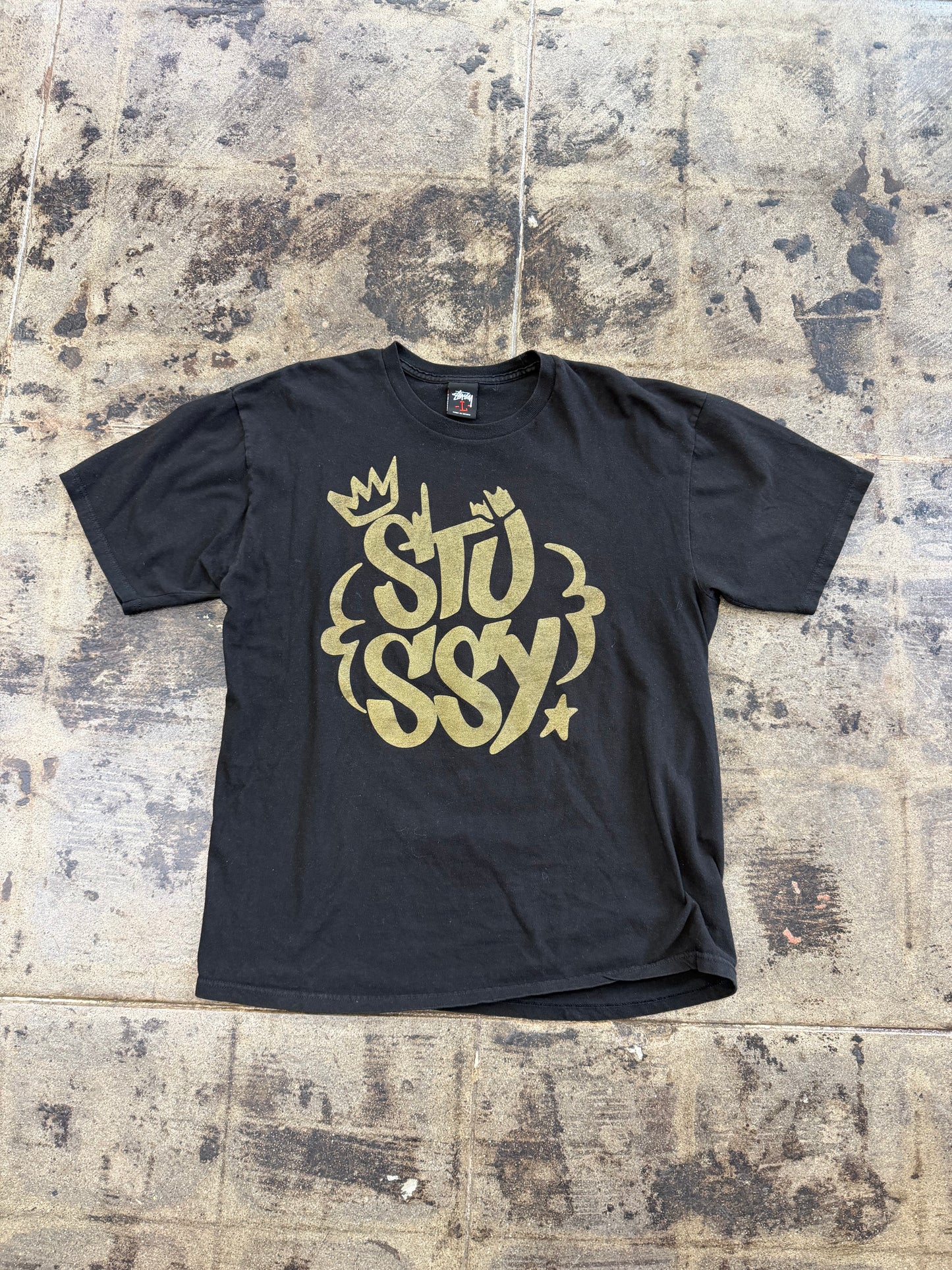 STUSSY BUBBLE CROWN GOLD TEE (USED)