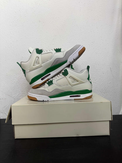 JORDAN 4 SB PINE GREEN (USED)