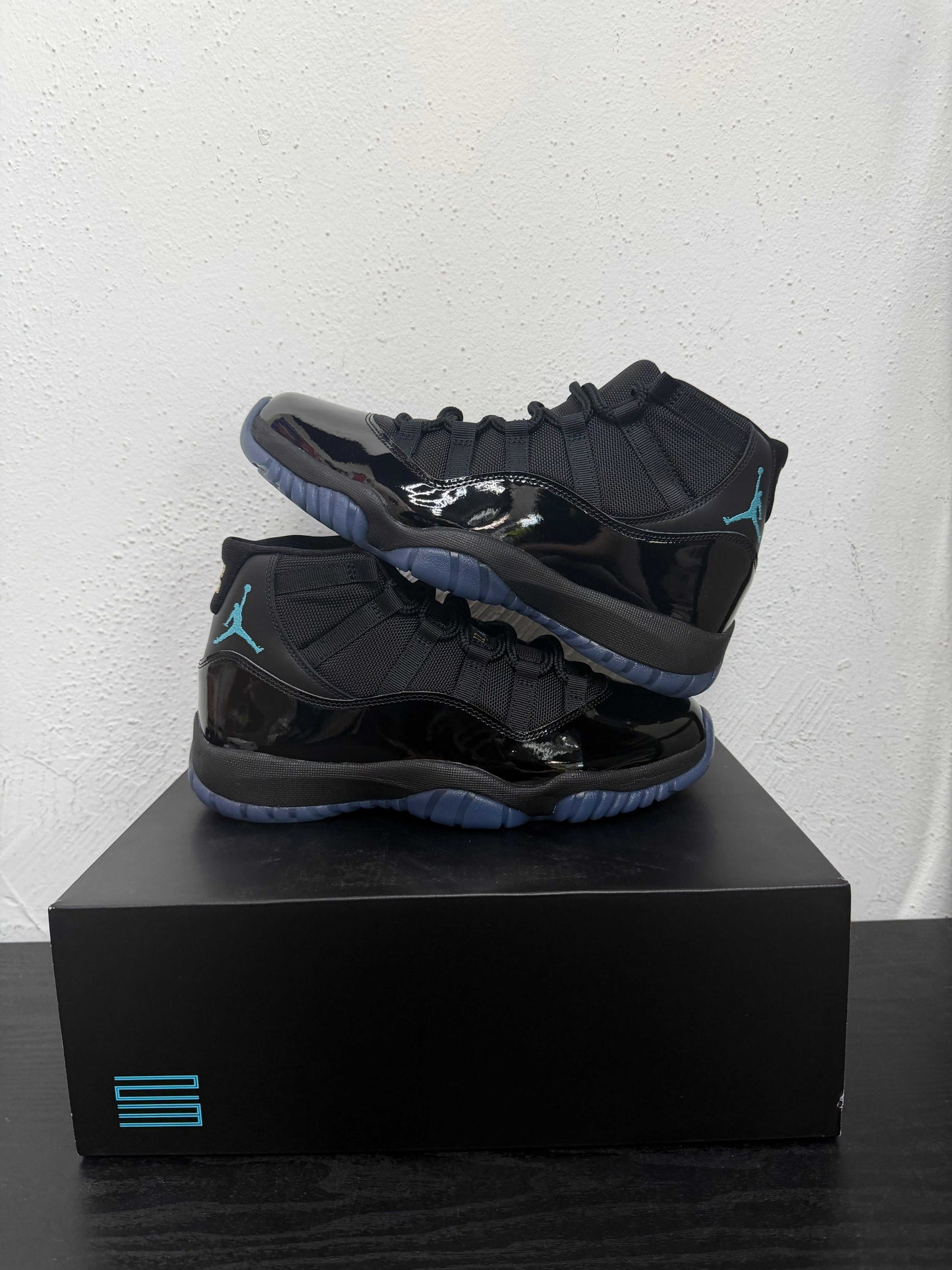 JORDAN 11 GAMMA BLUE