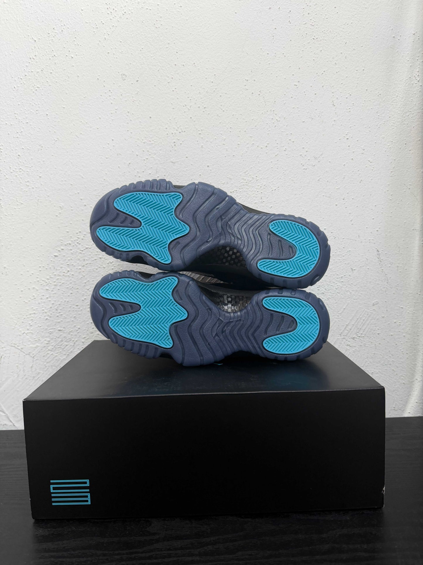 JORDAN 11 GAMMA BLUE