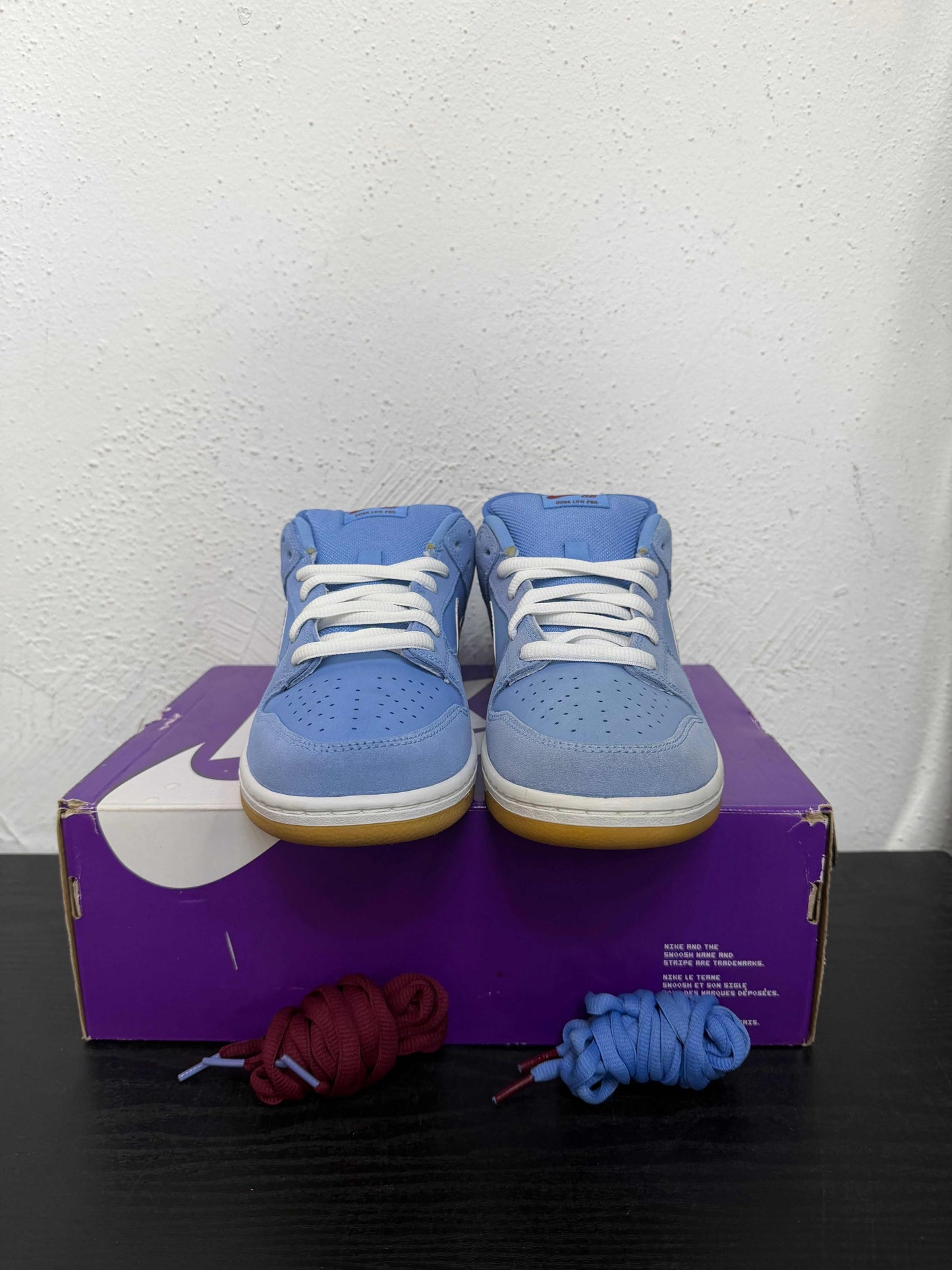 DUNK LOW SB PHILADELPHIA PHILLIES