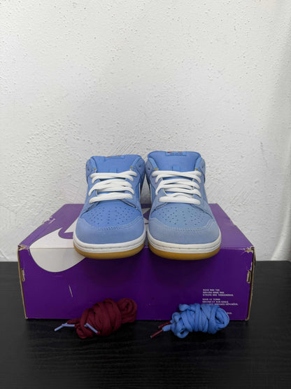 DUNK LOW SB PHILADELPHIA PHILLIES