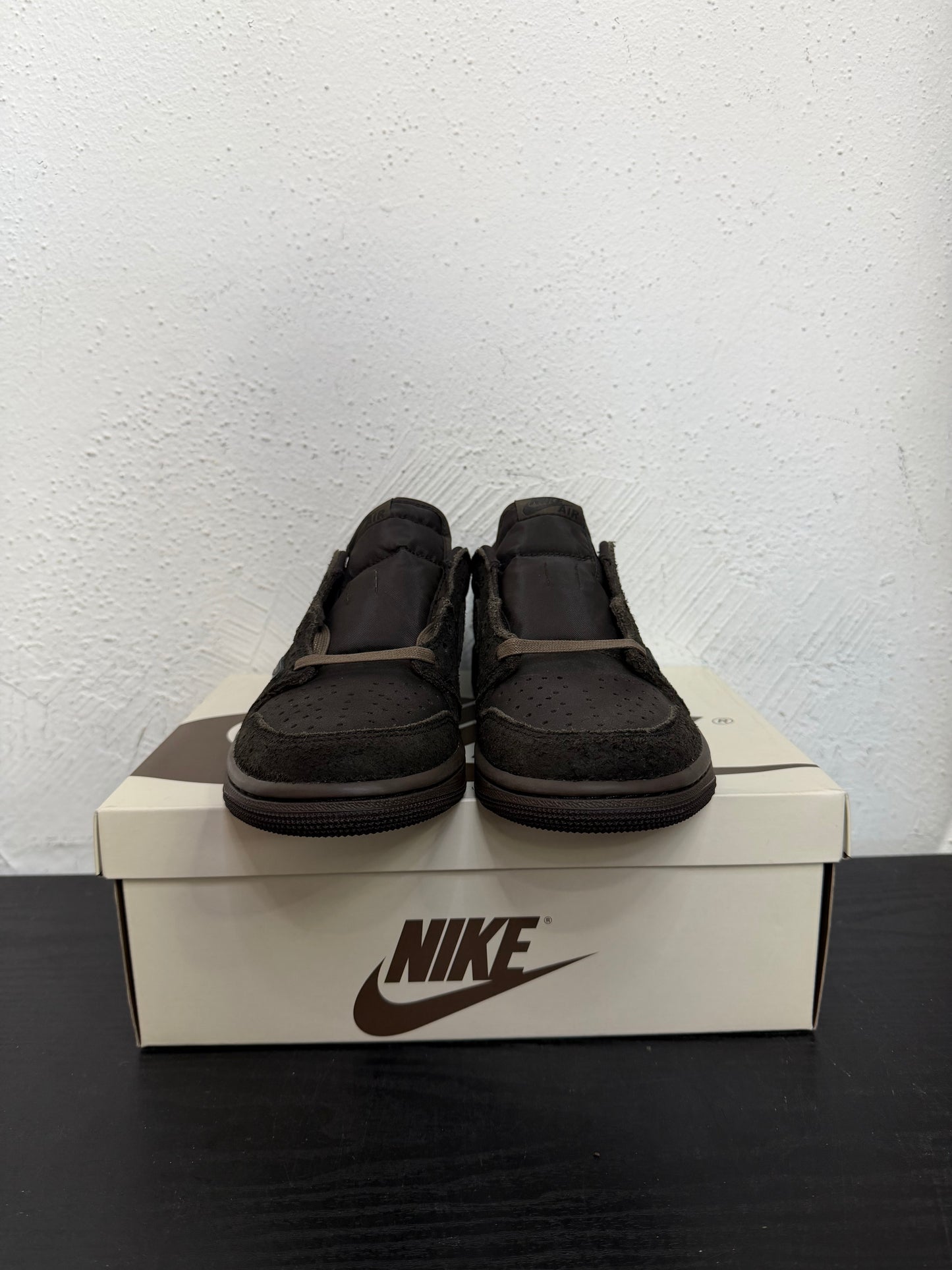 JORDAN 1 LOW TRAVIS SCOTT VELVET BROWN