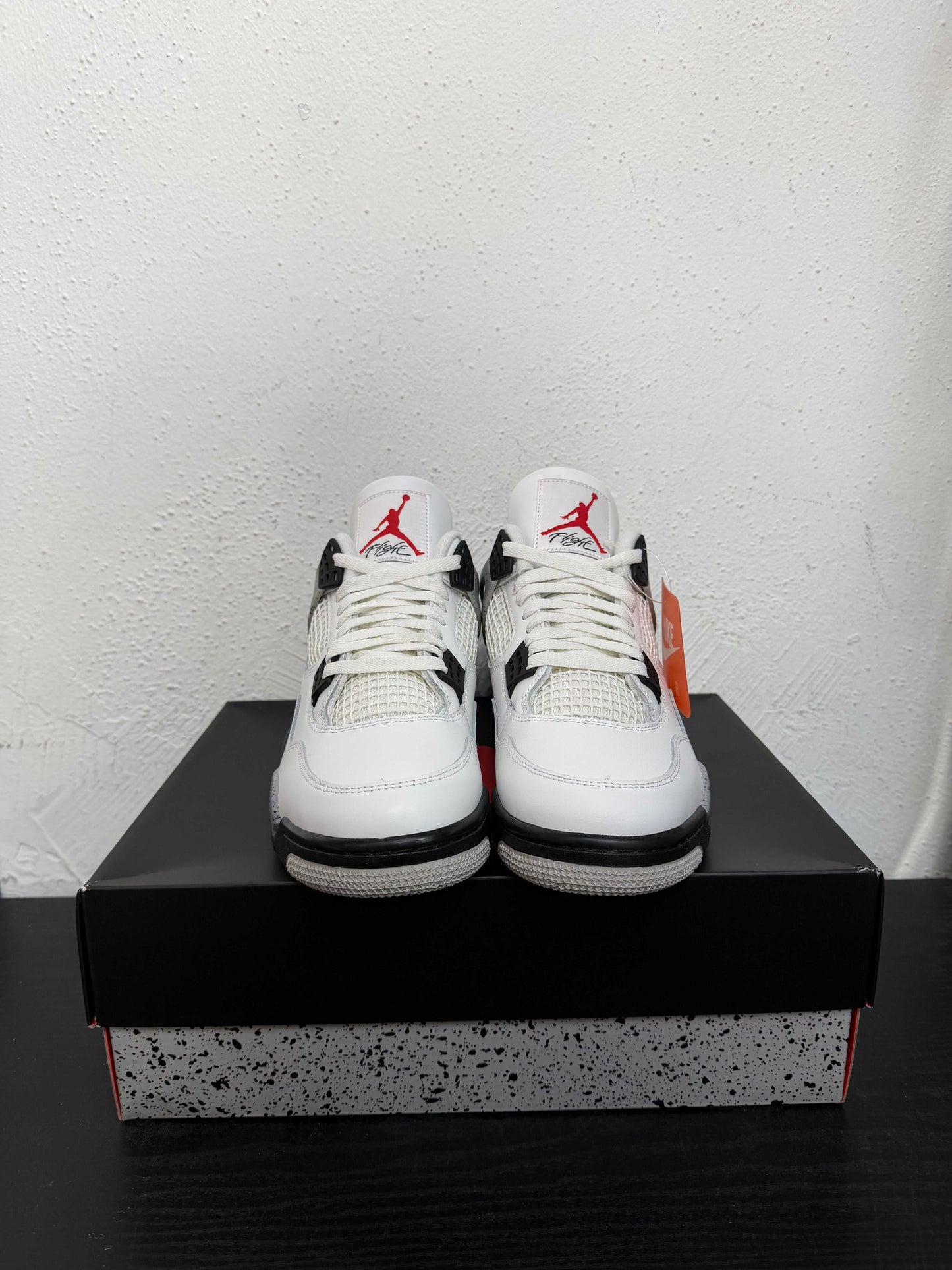 JORDAN 4 WHITE CEMENT (2025)