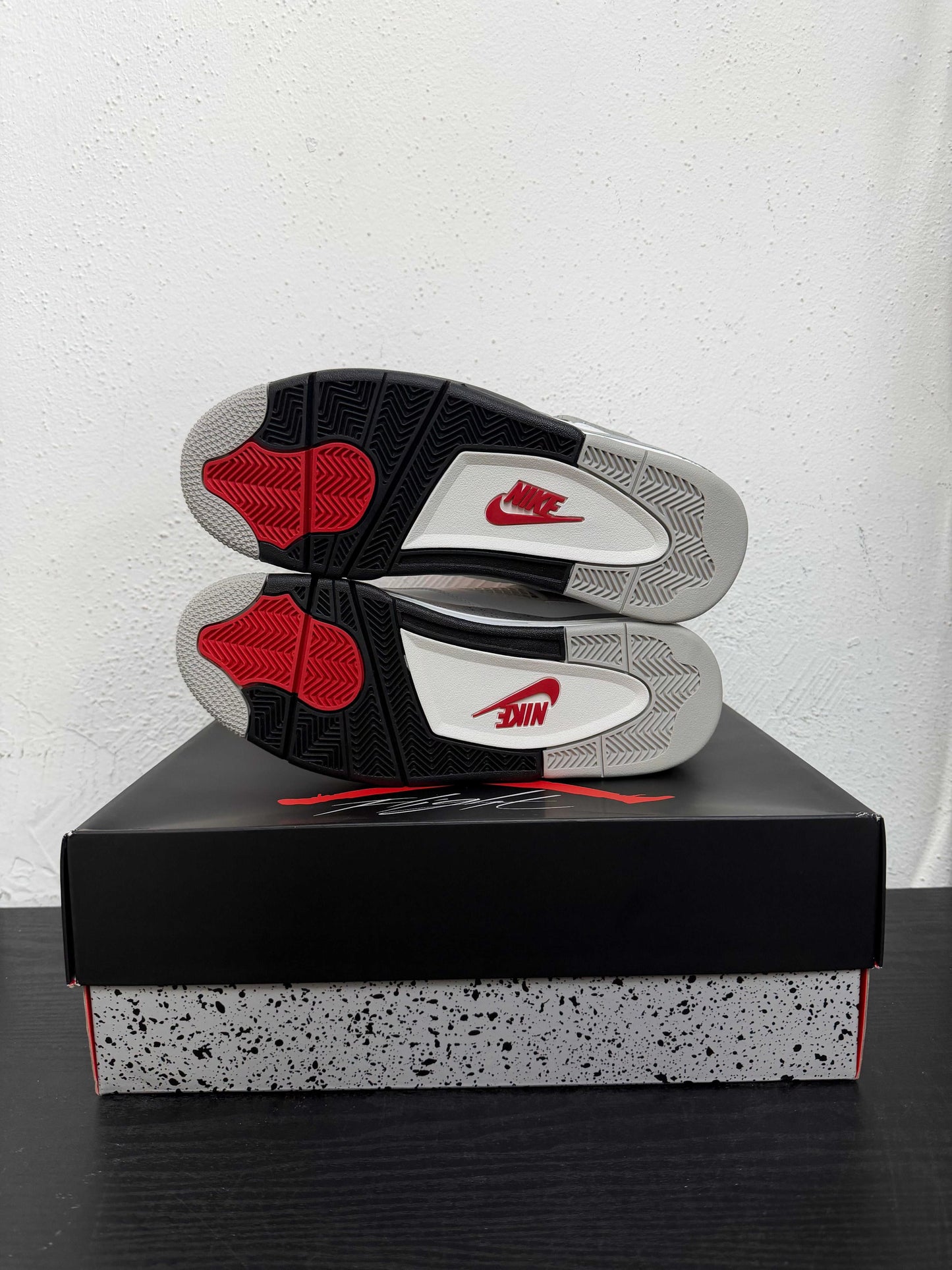JORDAN 4 WHITE CEMENT (2025)
