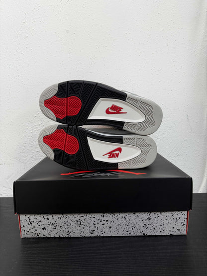 JORDAN 4 WHITE CEMENT (2025)