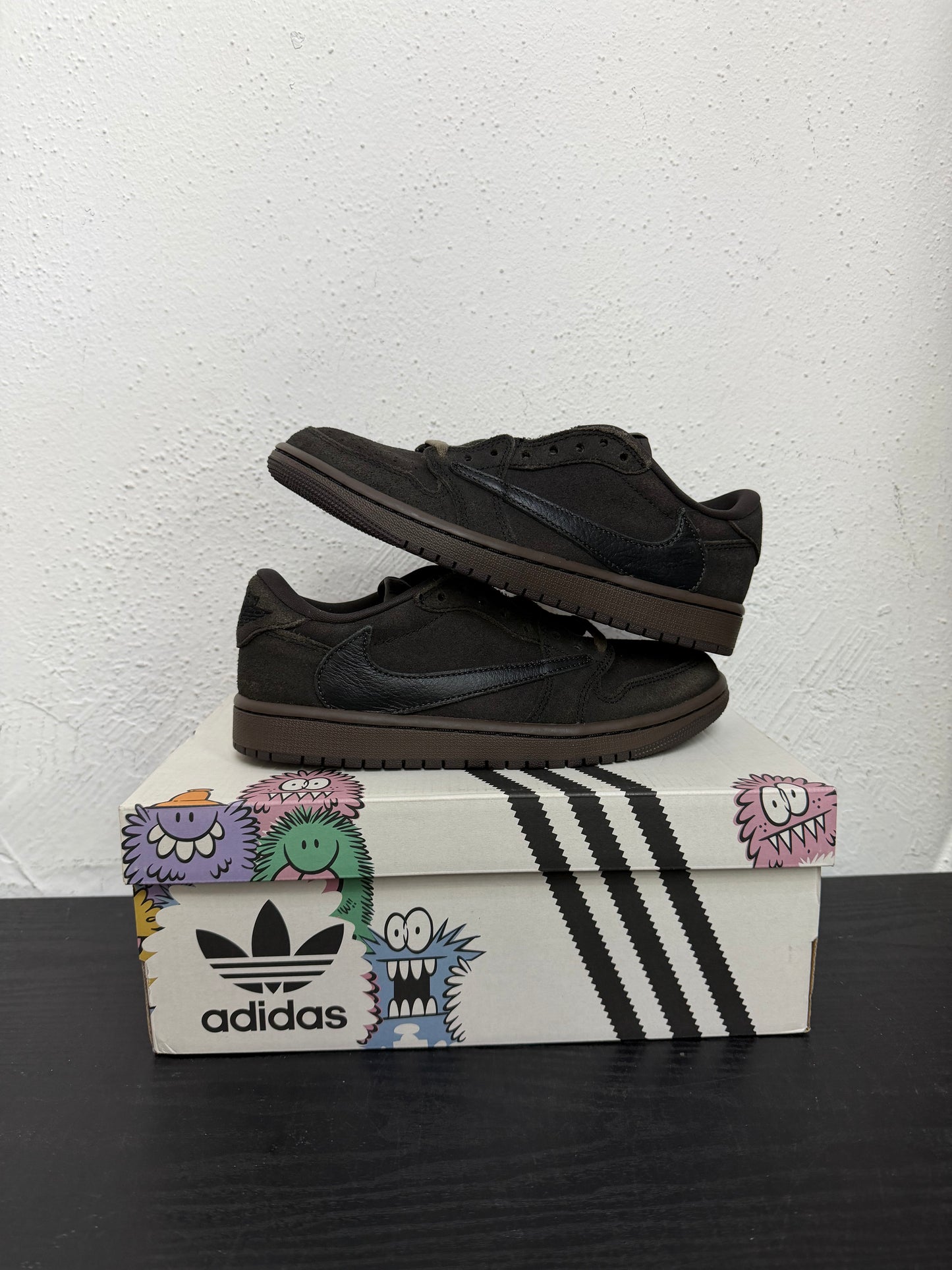 JORDAN 1 LOW TRAVIS SCOTT VELVET BROWN (REP BOX)