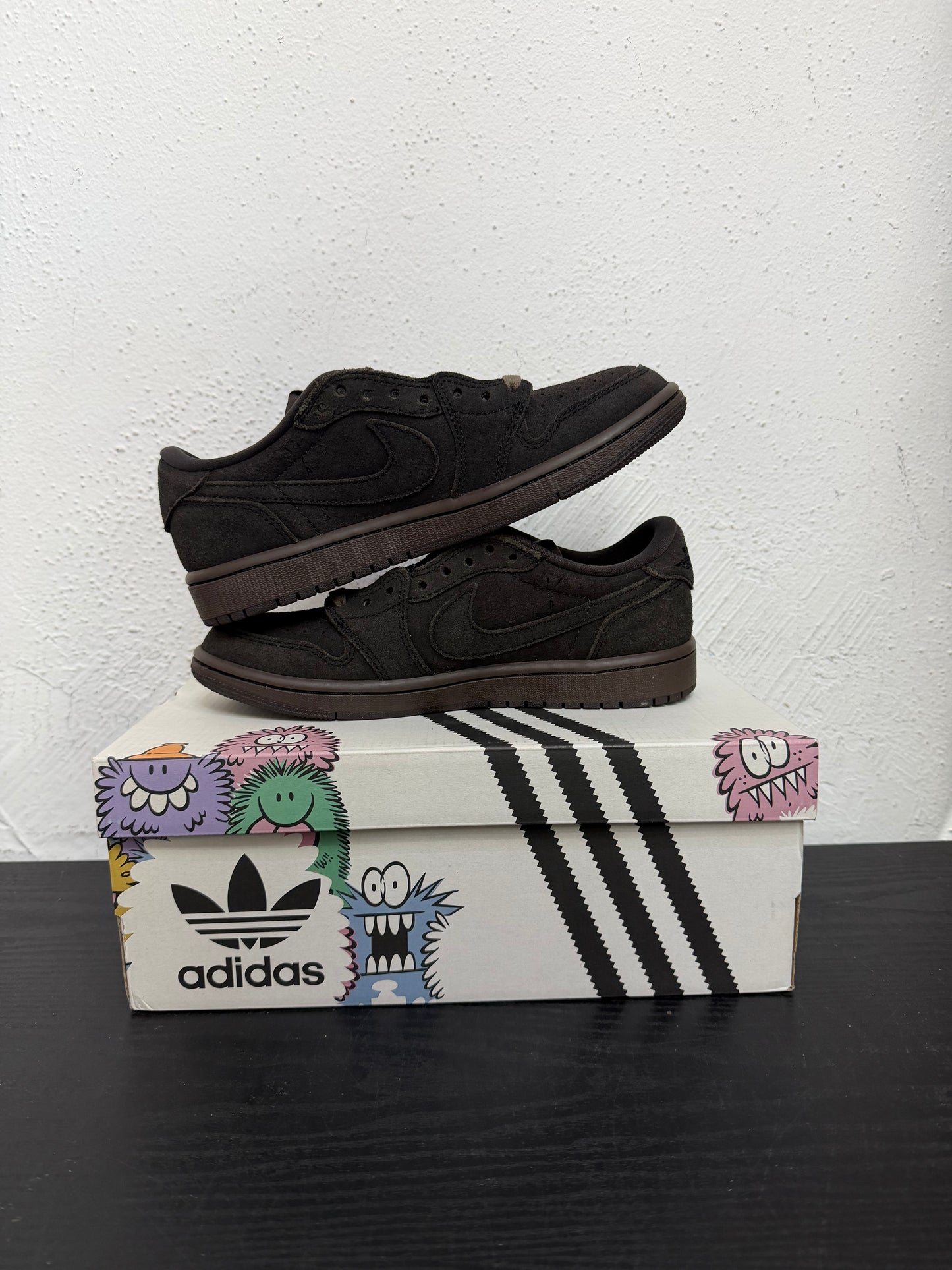 JORDAN 1 LOW TRAVIS SCOTT VELVET BROWN (REP BOX)