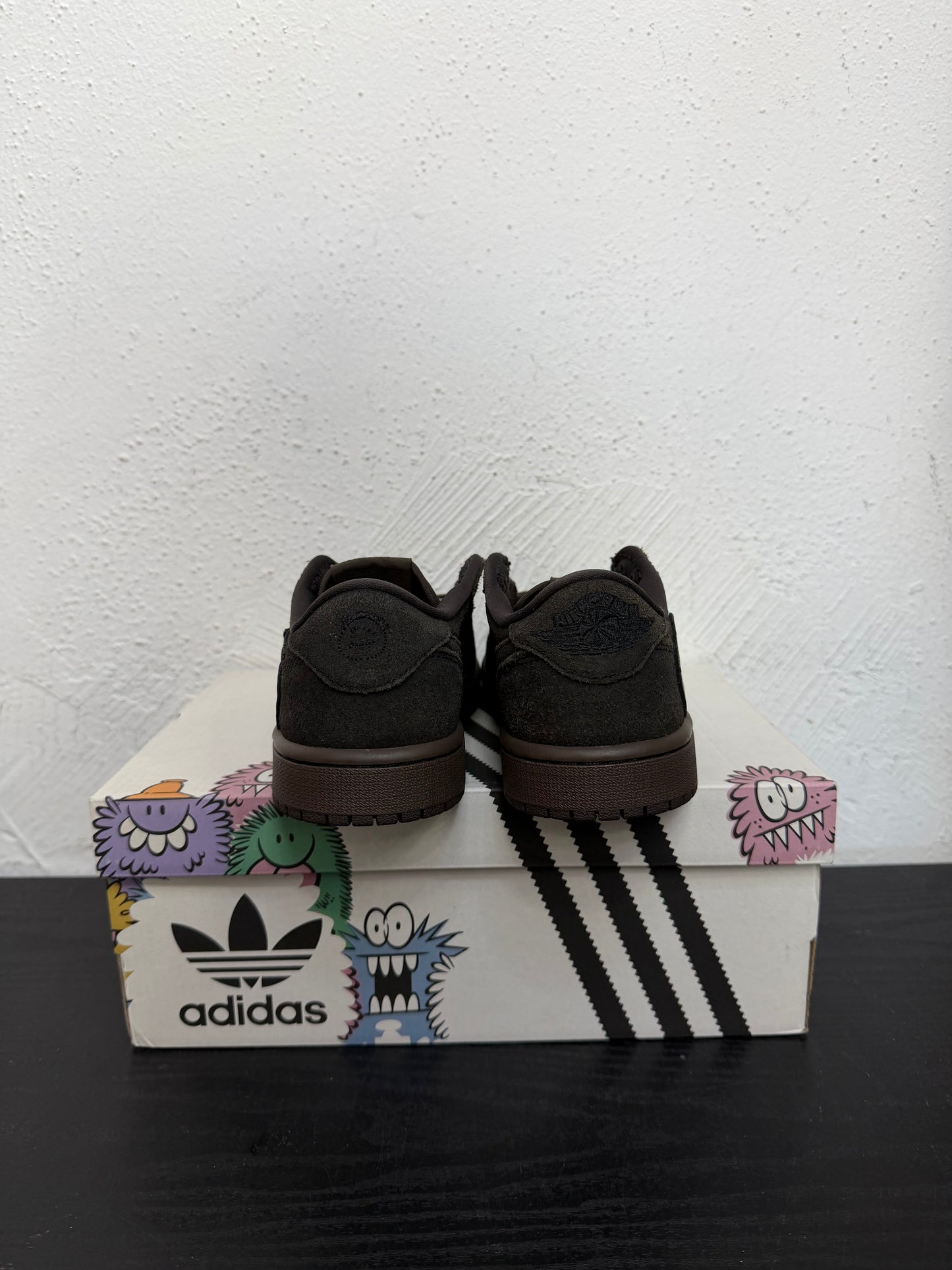 JORDAN 1 LOW TRAVIS SCOTT VELVET BROWN (REP BOX)