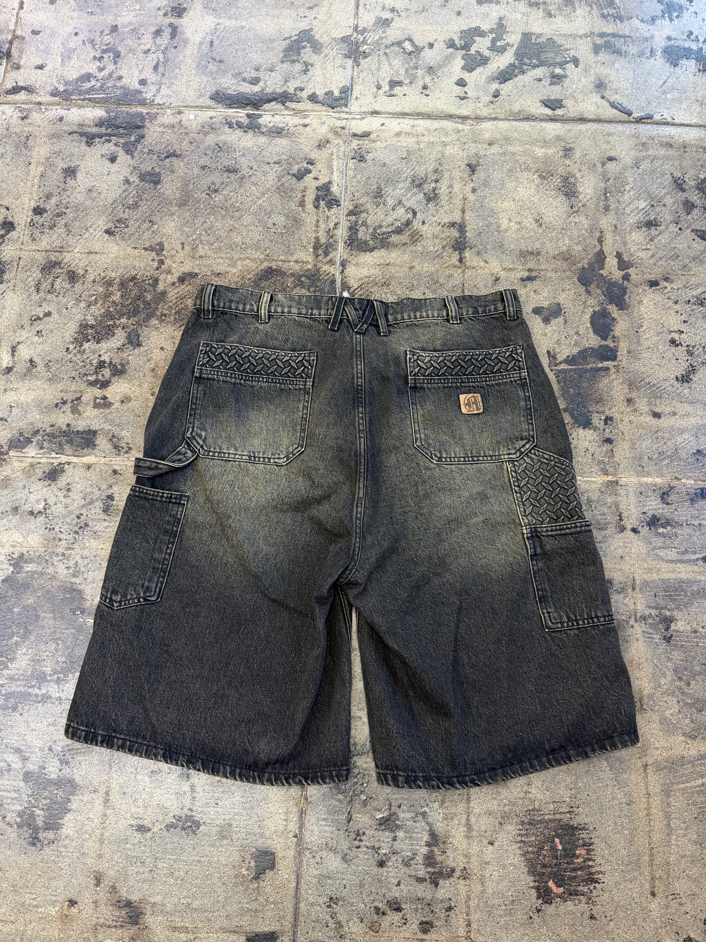 MENACE STEEL EMBOSSED CARPENTER JORTS