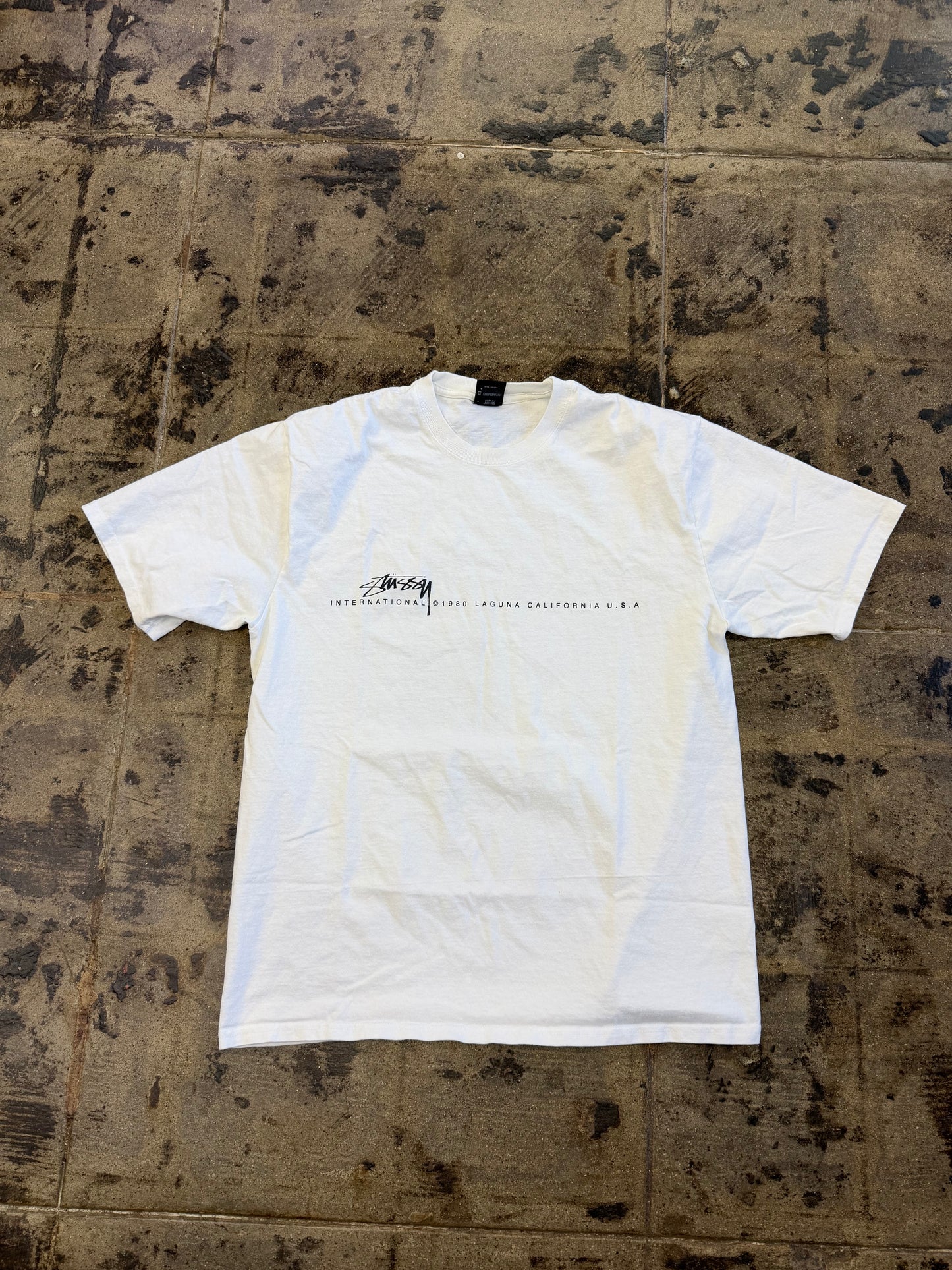 STUSSY INTERNATIONAL LAGUNA WHITE TEE (USED)