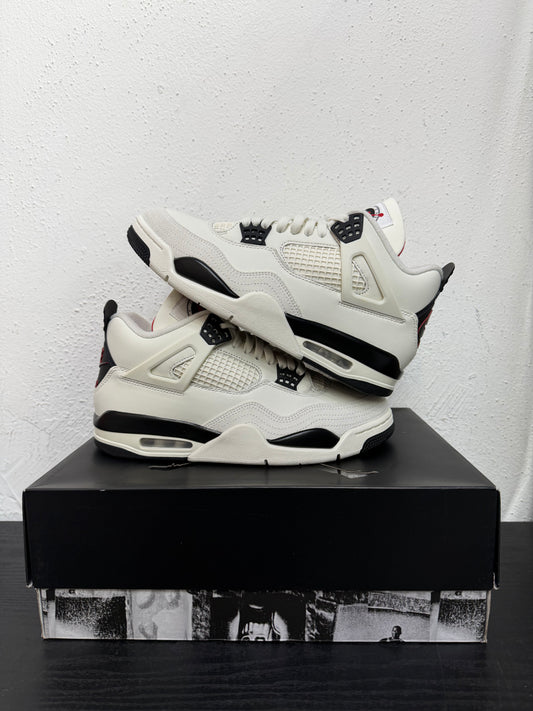 JORDAN 4 FLIGHT CLUB (USED)