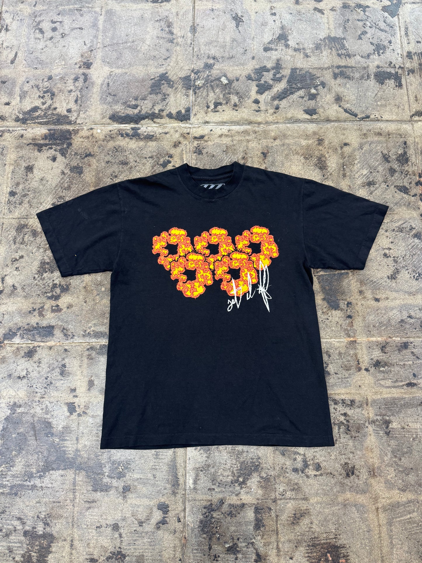 DENIM TEARSx OFFSET SET IT OFF TEE