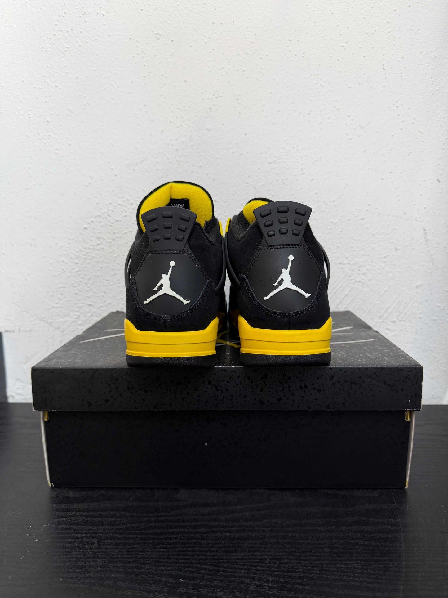 JORDAN 4 THUNDER