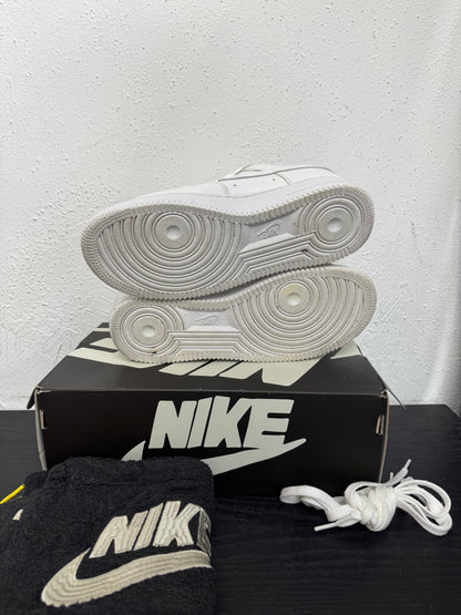 NIKE AIR FORCE CPFM WHITE (USED)