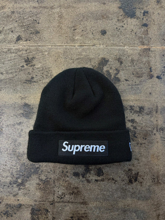 SUPREME NEW ERA SUPREME BLACK BEANIE (USED)