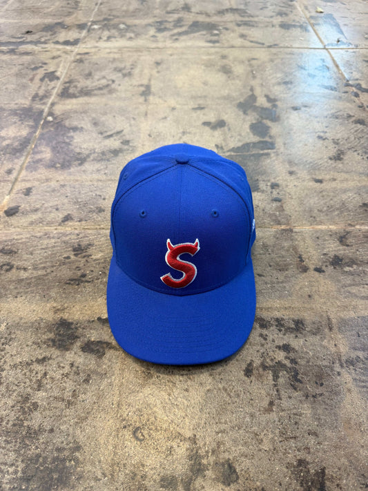 SUPREME S LOGO ROYAL FITTED HAT (USED)
