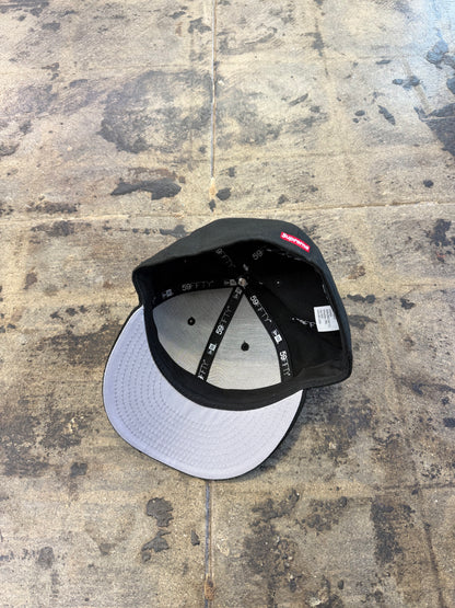 SUPREME S LOGO NEW ERA BLACK HAT (USED)
