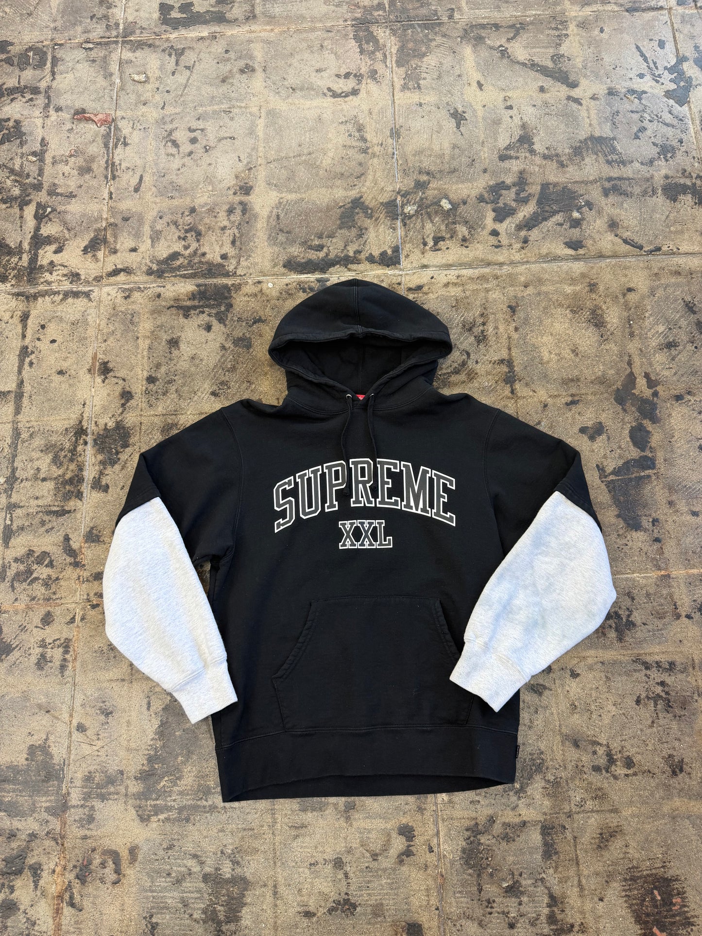 SUPREME XXL HOODIE BLK/GREY