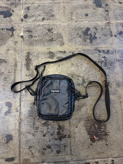 SUPREME SHOULDER BAG