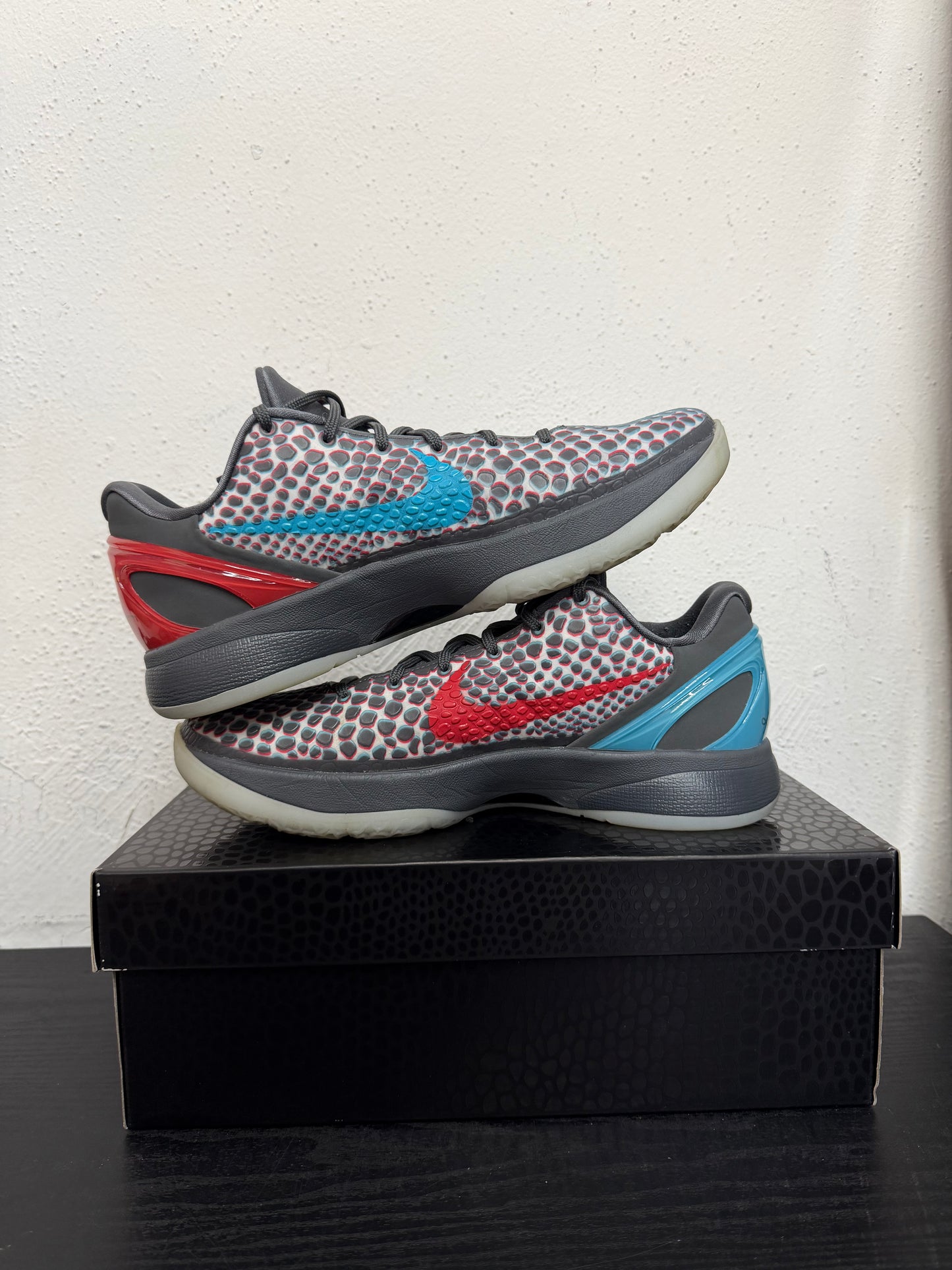 KOBE 6 PROTRO HOLLYWOOD 3D (USED)