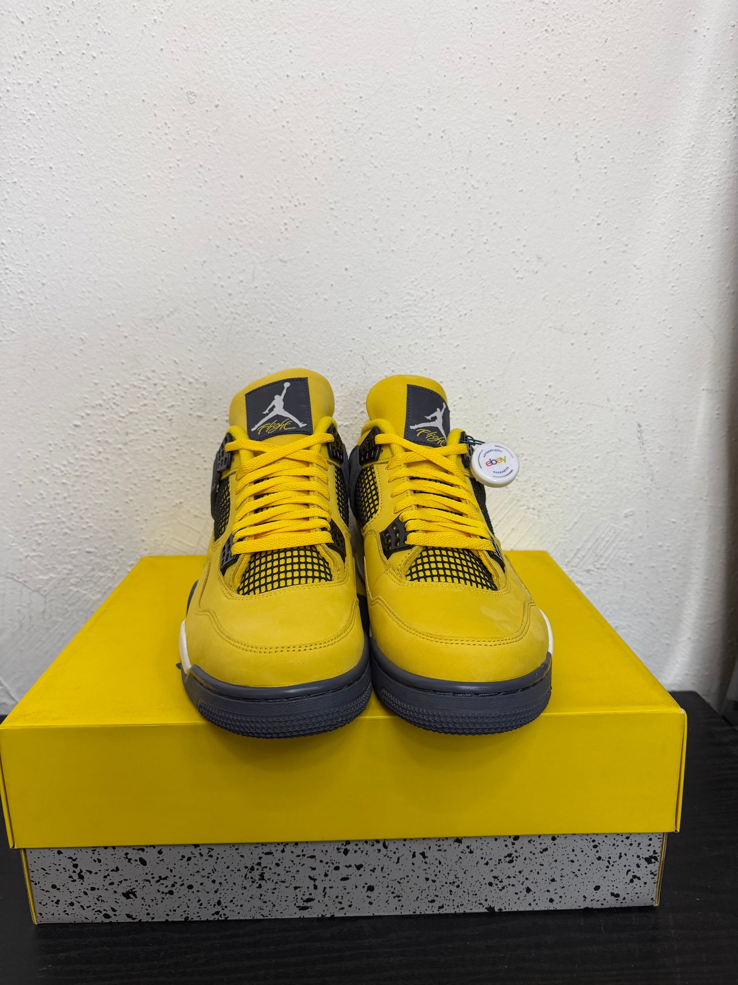 JORDAN 4 LIGHTNING