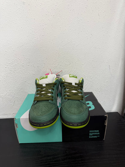 NIKE SB DUNK LOW GREEN LOBSTER (SPECIAL BOX)