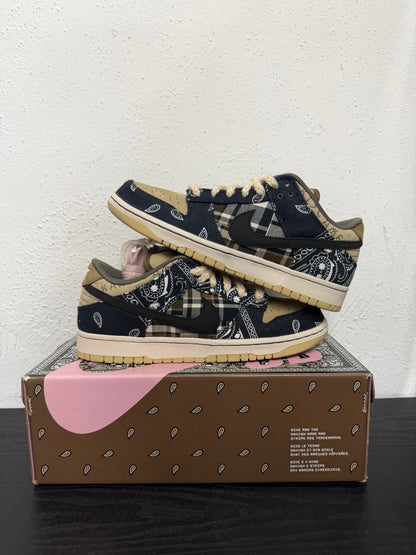 NIKE SB DUNK LOW TRAVIS SCOTT (SPECIAL BOX)