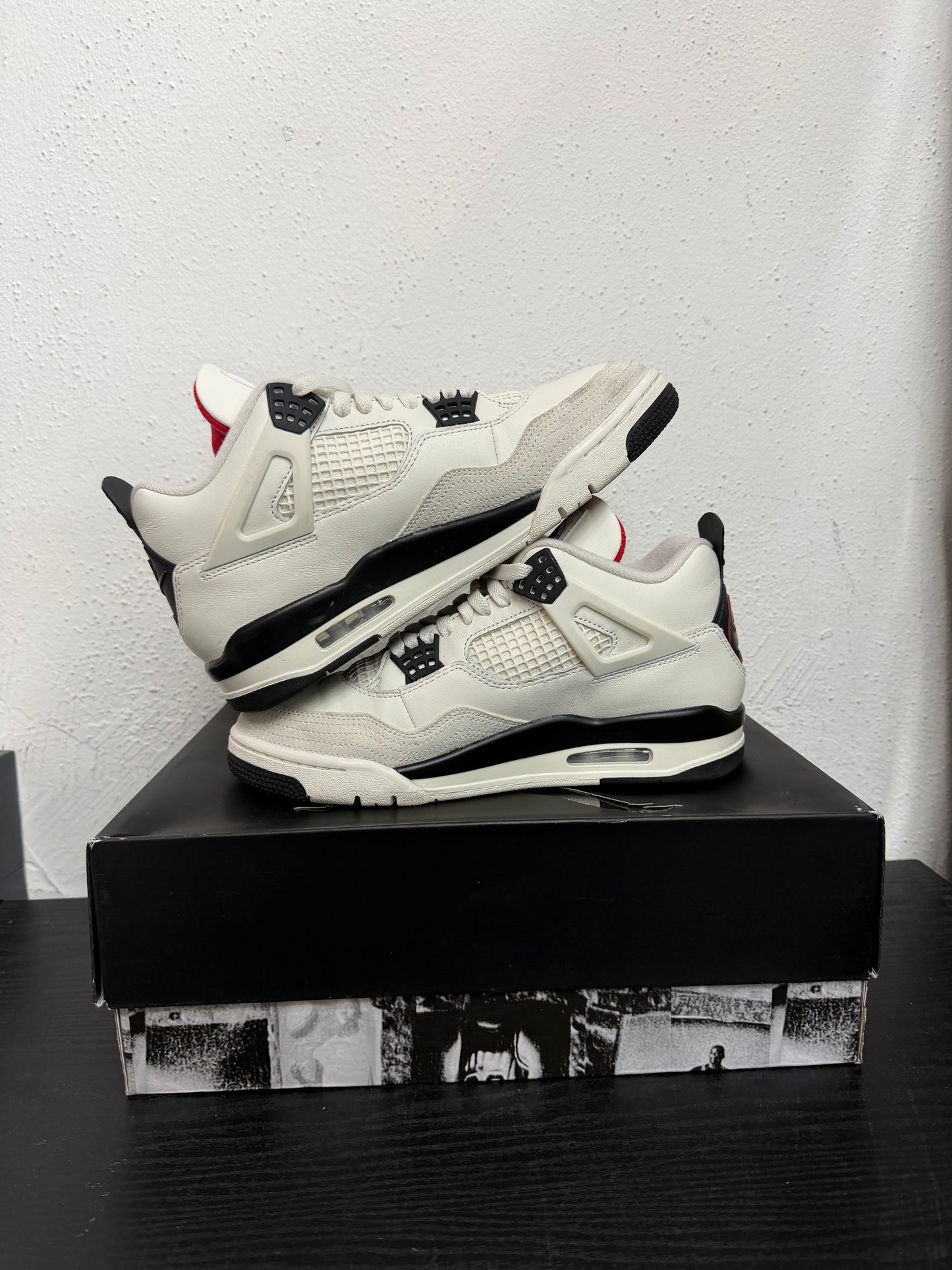 JORDAN 4 FLIGHT CLUB (USED)