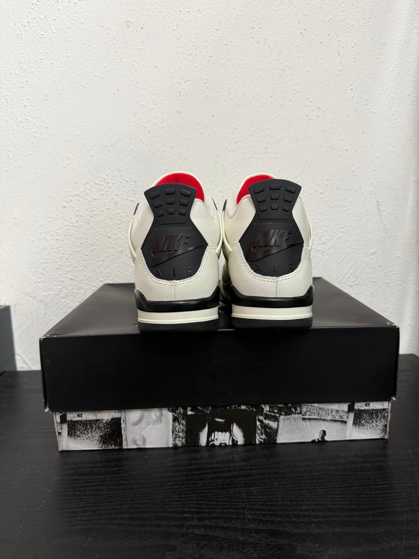 JORDAN 4 FLIGHT CLUB (USED)