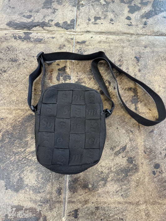 SUPREME WOVEN SHOULDER BAG (SS23)