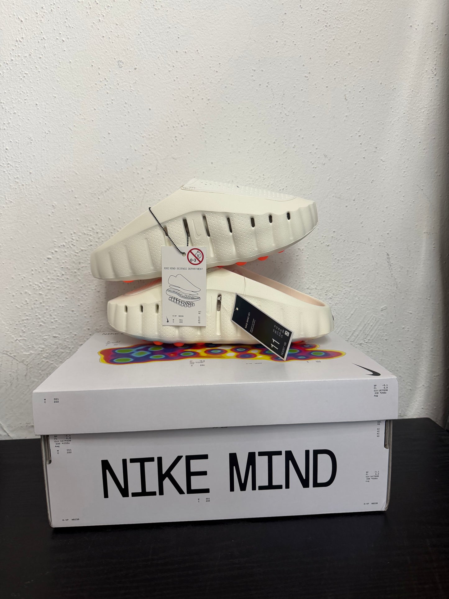 NIKE MIND 001 SLIDE SAIL