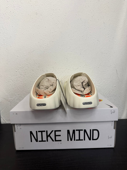 NIKE MIND 001 SLIDE SAIL