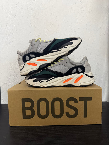 YEEZY 700 WAVE RUNNER (USED)