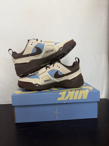 NIKE ZOOM FIELD TRAVIS SCOTT LECHE BLUE